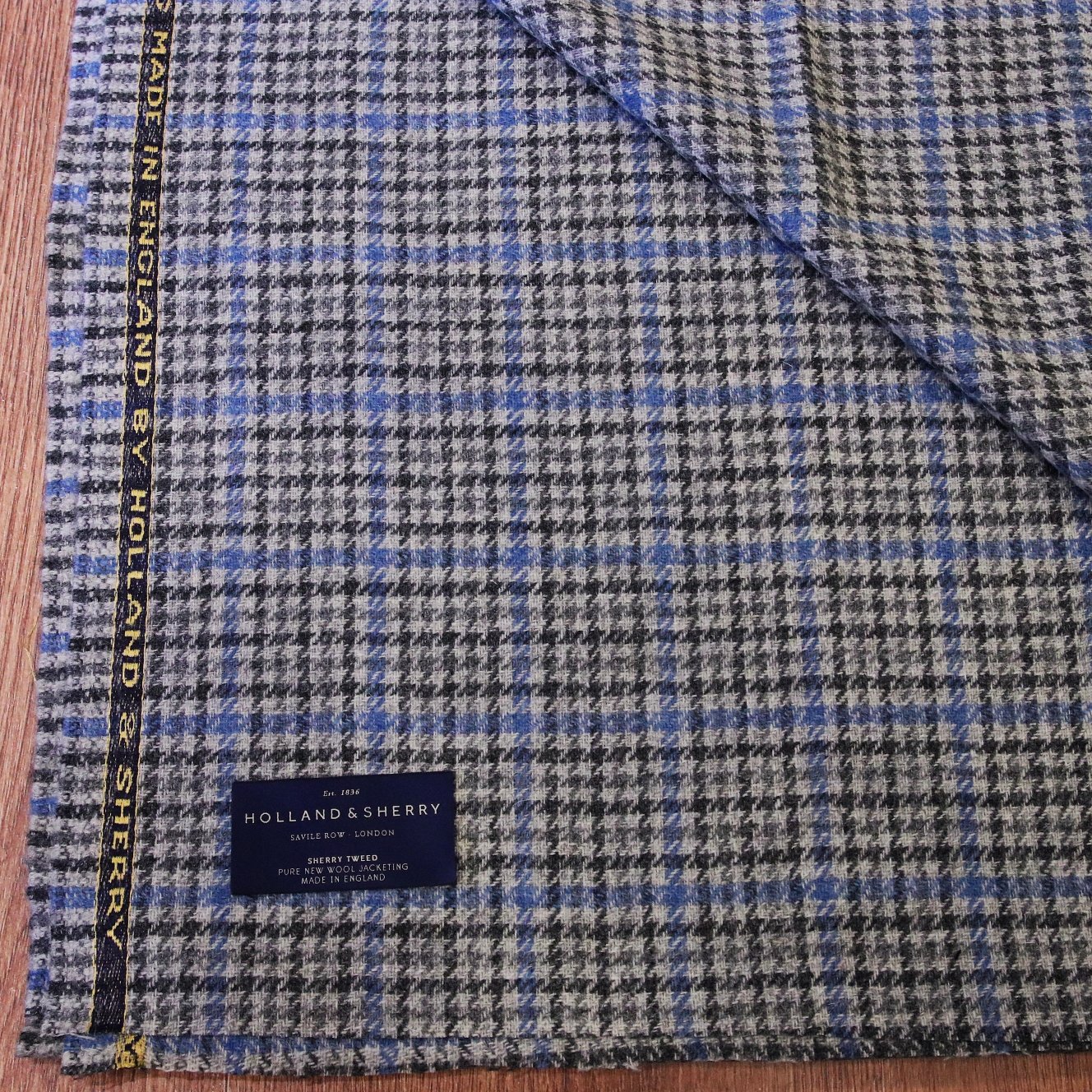 ｍerchant：Holland&Sherry
Season：AW
Item：Jacket
Comp.：100％Wool
Length：2.2ｍ