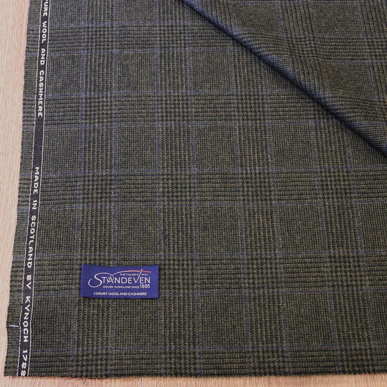 ｍerchant：STANDEVEN
Season：AW
Item：Jacket
Comp.：95％Wool 5％Cashmere
Length：2.2ｍ