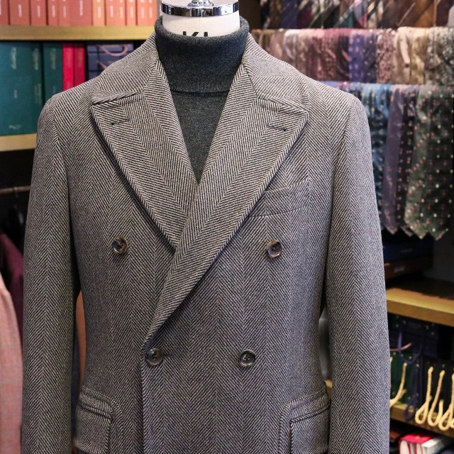 MODEL：POLO COAT
FABRIC：DRAPERS 100％WOOL