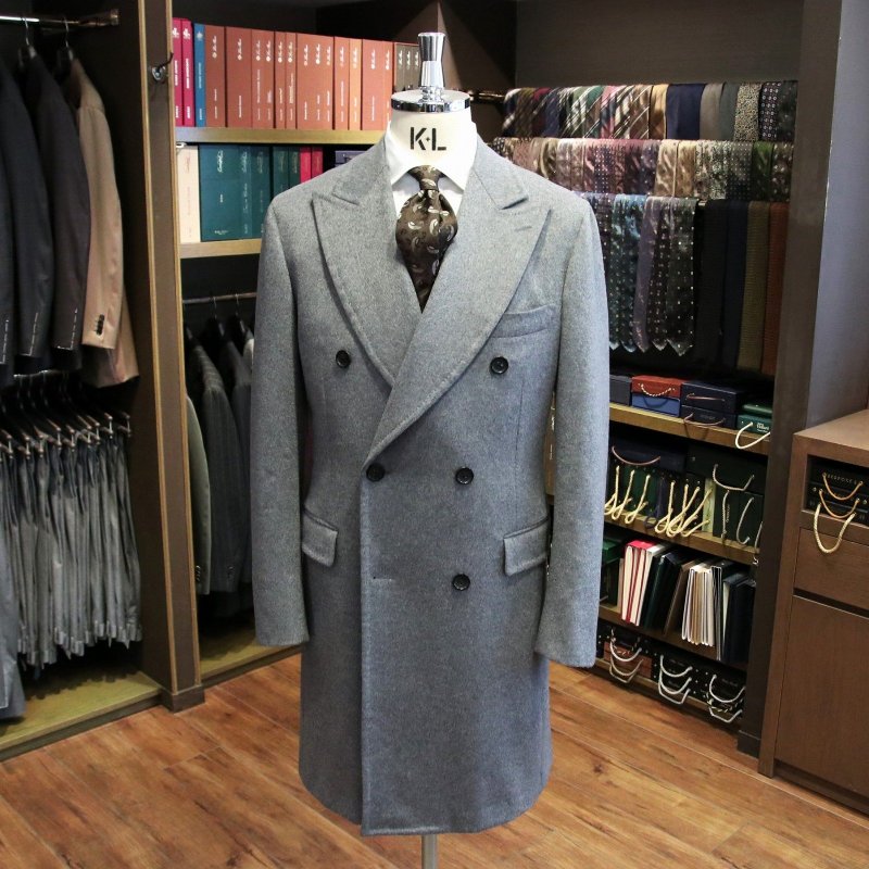 MODEL：DOUBLE CHESTERFIELD CAOT
FABRIC：Cloth Ermenegildo Zegna 100％CASHMERE